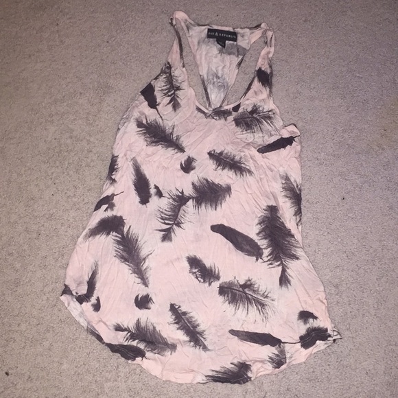 Rock & Republic feather tank - Picture 2 of 4